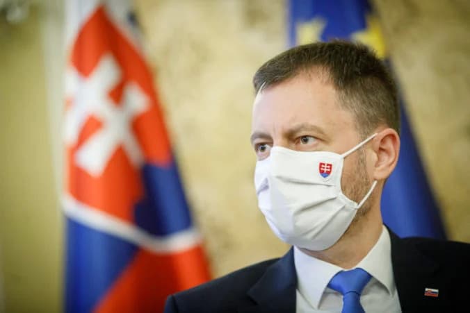 Európa nemôže zostať v budovaní zelenšej budúcnosti sama, tvrdí premiér Heger