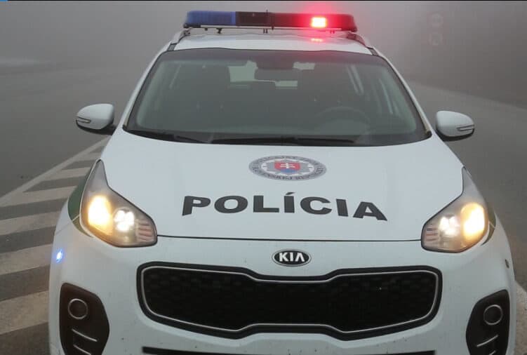 Rozhodnite ako budú vyzerať nové policajné autá! (FOTO)