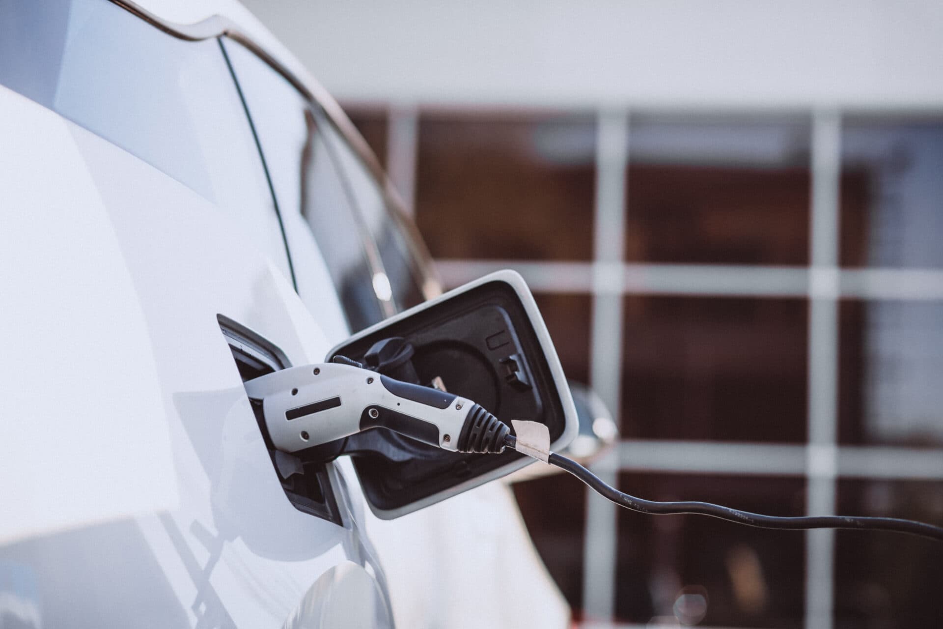 Rezort vnútra obstaráva hybridné automobily v hodnote 27 miliónov eur