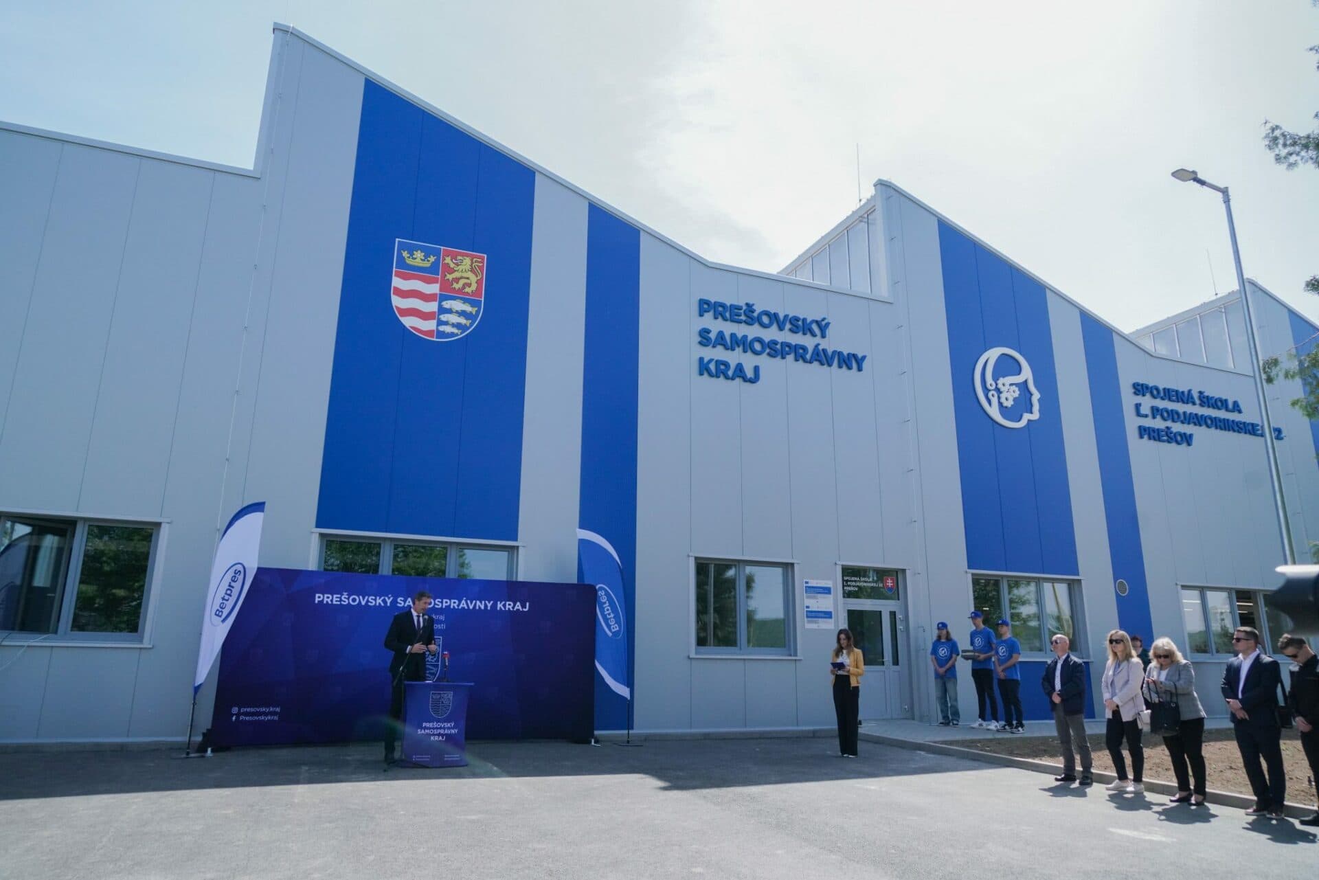 Budúci strojári a mechanici môžu študovať vo vynovených priestoroch za 10 miliónov (FOTO)
