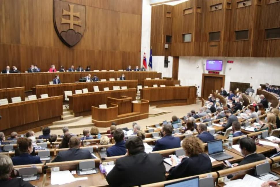 Parlament by mal dnes začať rokovať o reforme súdnej mapy