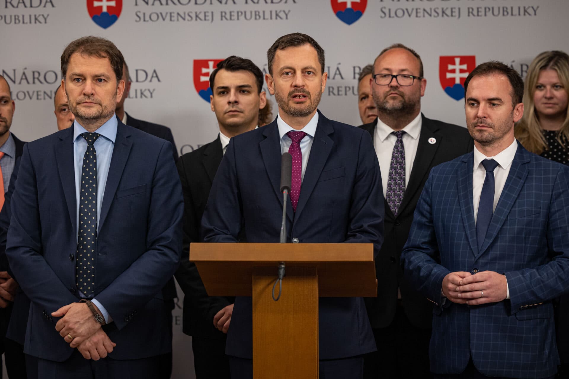 Hnutiu OĽaNO neprešiel návrh zákona o hmotnej zodpovednosti, prídu s ďalším