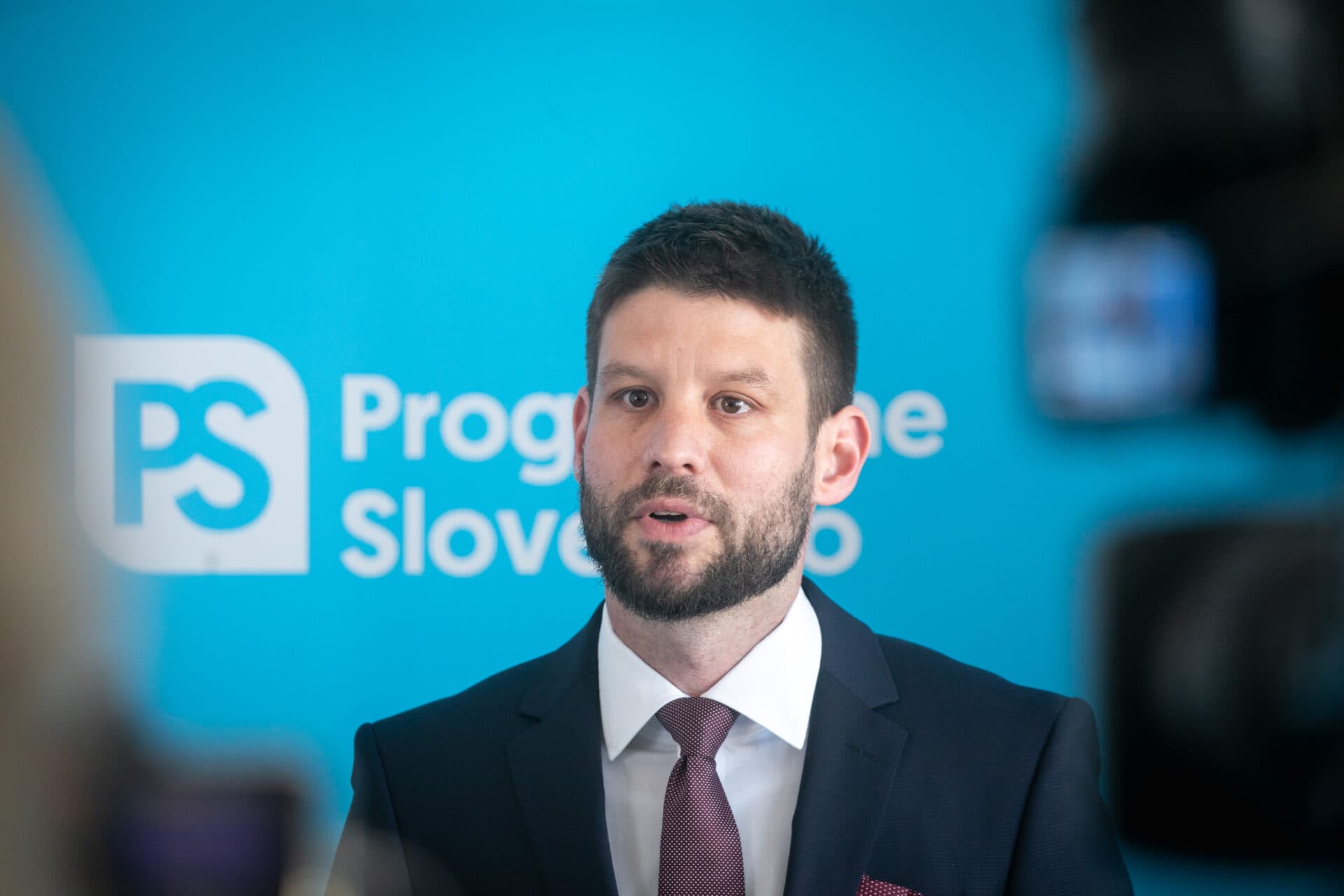 V dome Michala Šimečku nahlásili bombu!