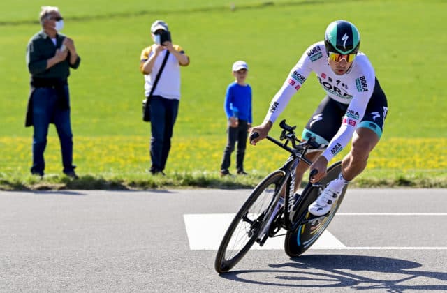 Peter Sagan získal na Okolo Romandie ďalšie pódiové umiestnenie, triumfoval Solero