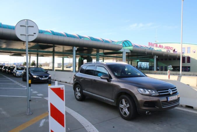 Pri ceste do Česka nie je potrebná povinná izolácia, postačujúci je negatívny test