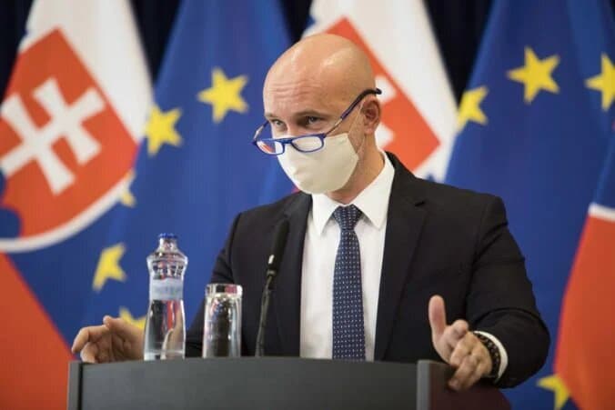 V rámci písomnej časti maturitných skúšok bude každý jeden predmet predĺžený o 15 minút