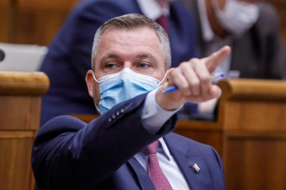 Matovič sľúbil v roku 2019 Slovensku referendum o vojenských základniach, tvrdí Pellegrini