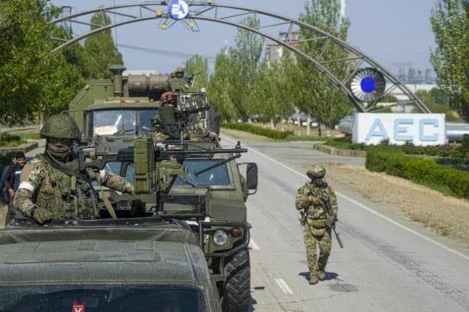 PREHĽAD UDALOSTÍ (13. 8.): Armáda zničila strategický most pri Kachovke v Chersonskej oblasti