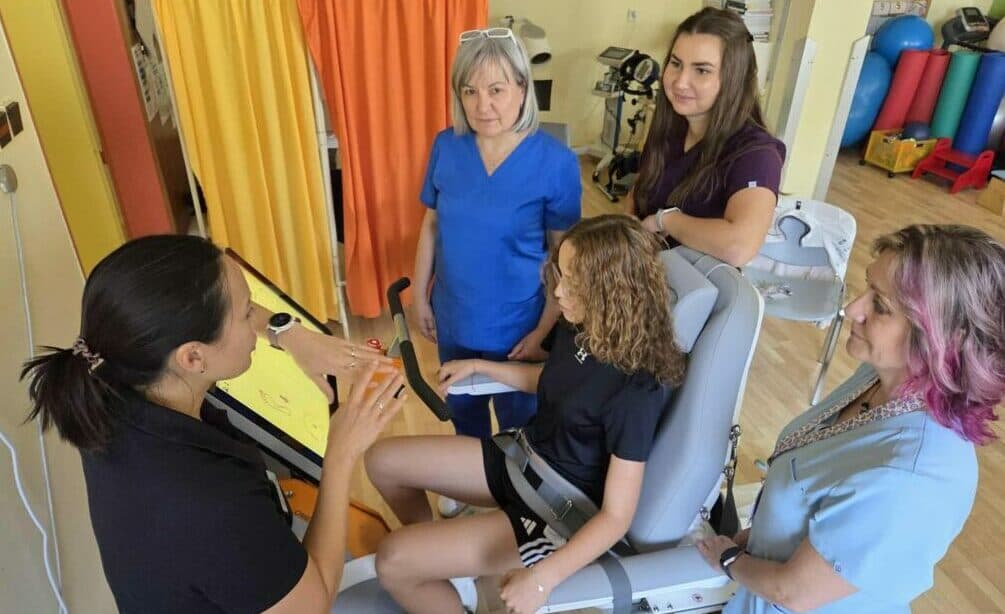 Detská fakultná nemocnica otvorila pracovisko robotickej rehabilitácie