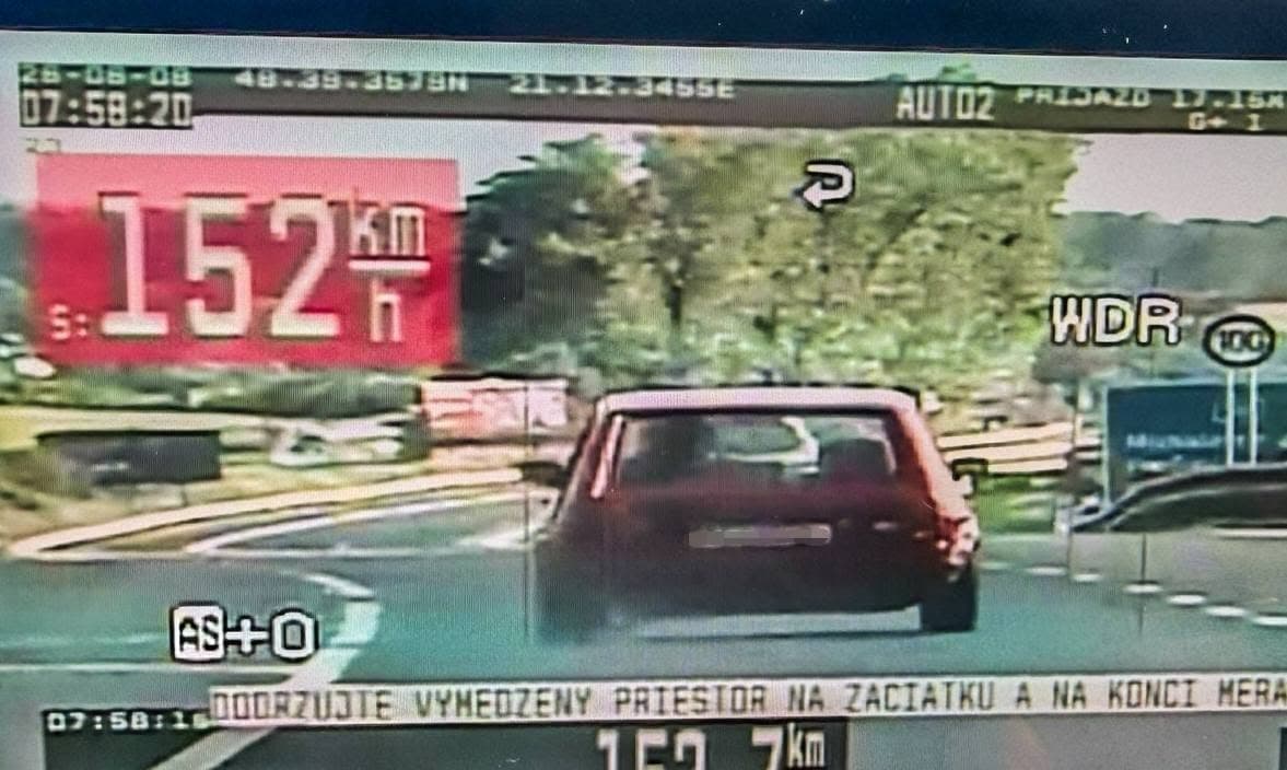 Ranná razia v Košiciach a okolí. Cestný pirát letel rýchlosťou 152 km/h v šesťdesiatke, ďalší nafúkali