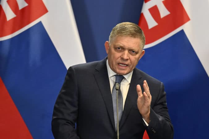 FICO: Tvrdenia o ZDANENÍ bankových transakcií sú LŽI