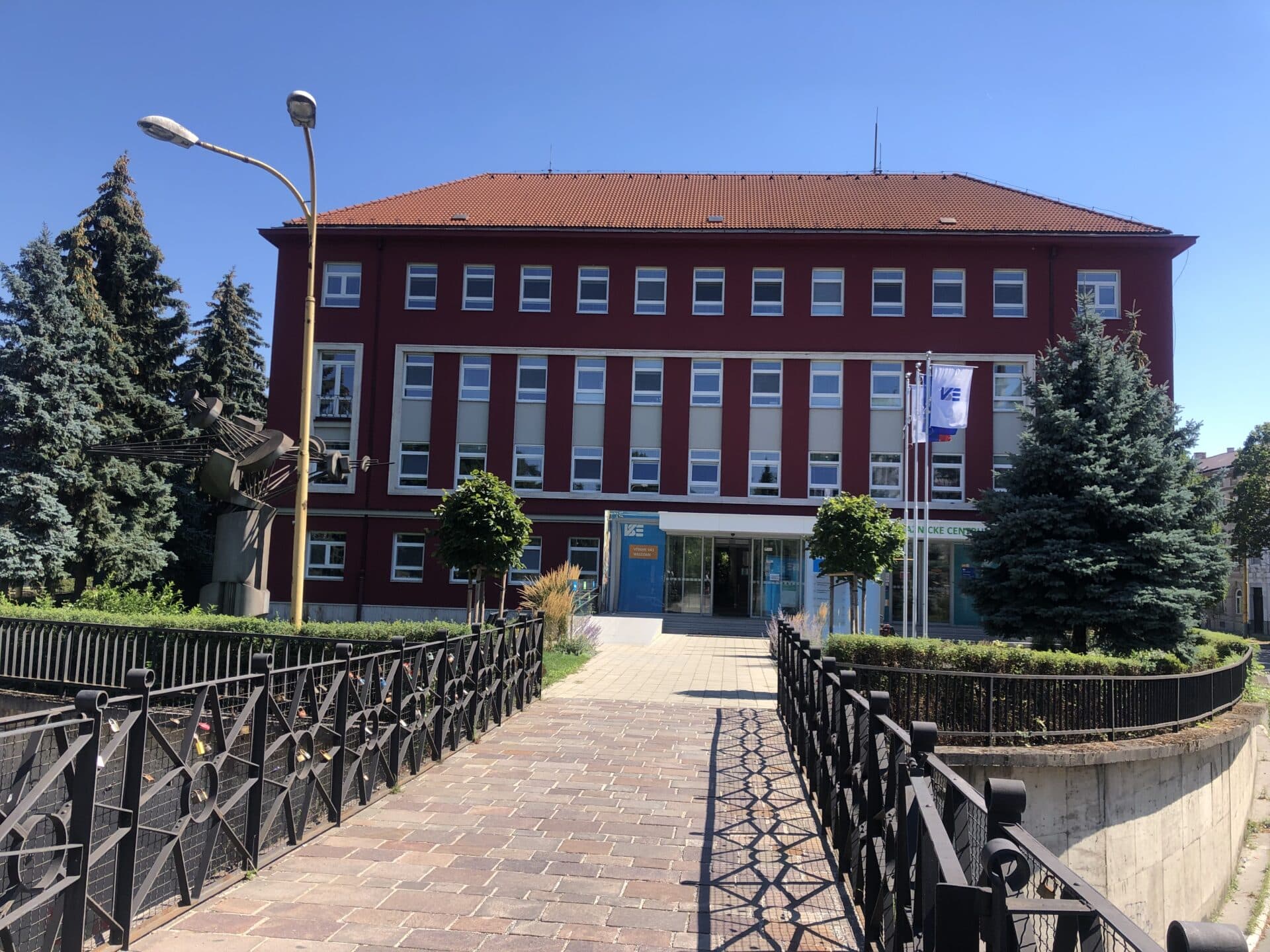 Hrozba ostrého štrajku energetikov na východe v spoločnostiach Skupiny ZSE
