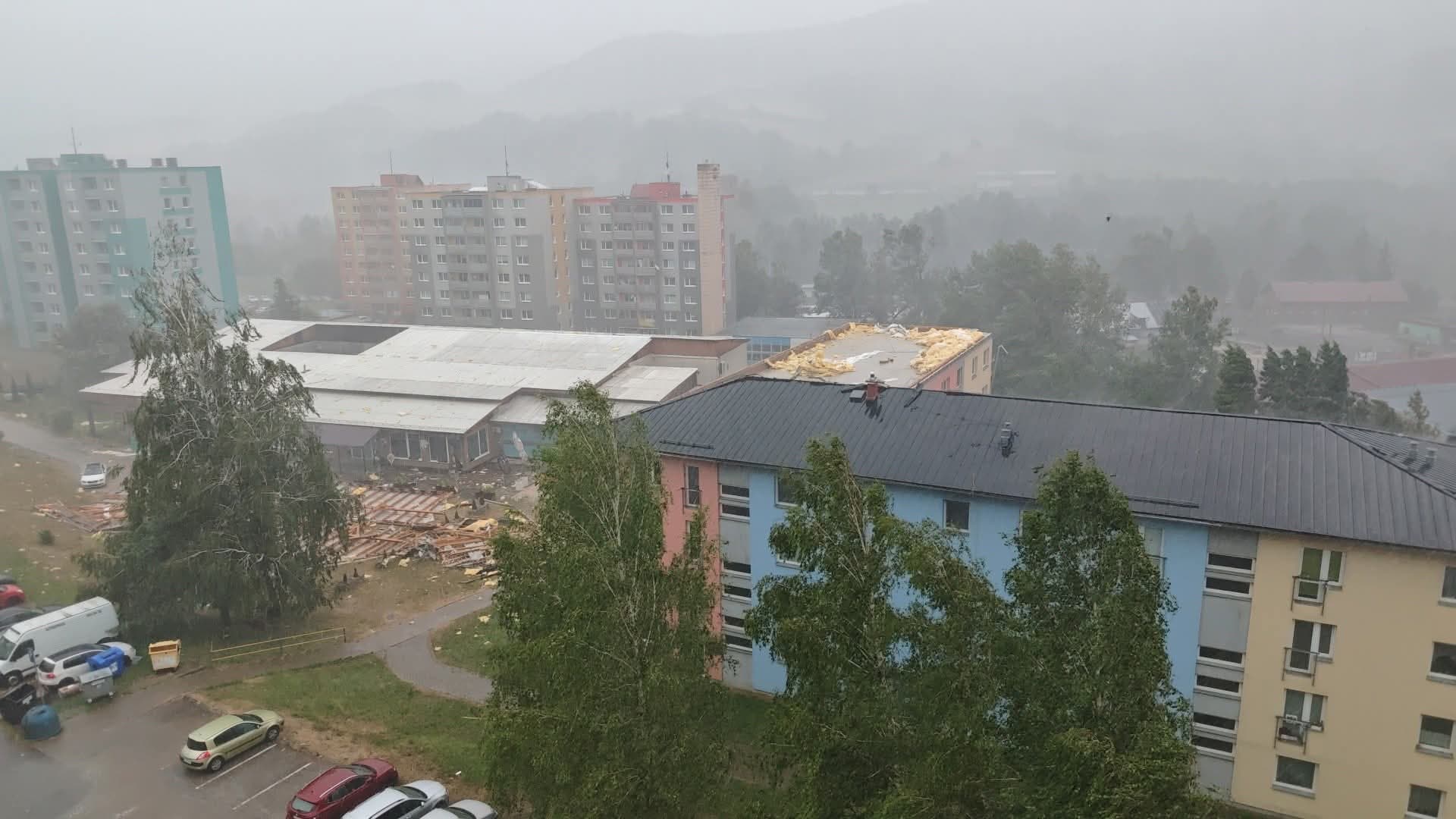 Na východe Slovenska vyhlásili 38 mimoriadnych situácií, evidujú aj povodňovú aktivitu