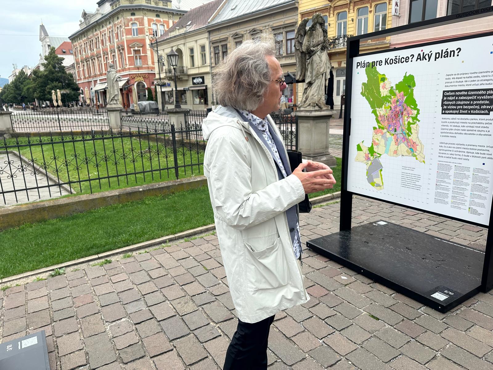 Primátor Košíc Jaroslav Polaček a hlavný architekt mesta Košice Petr Kropp predstavili nový územný plán mesta. FOTO: Tomáš Mácha