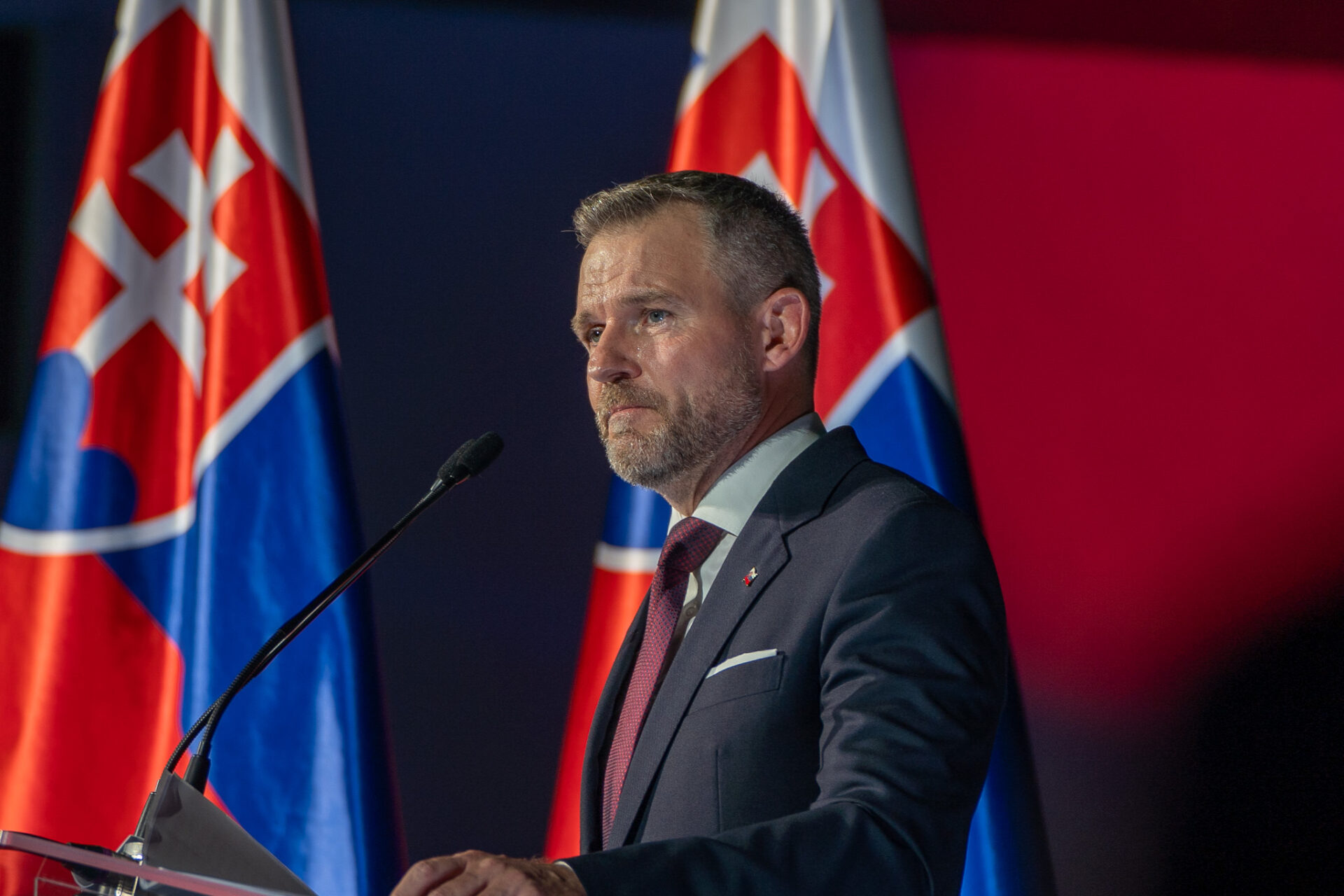 Prezident Peter Pellegrini sa rozhodol podpísať konsolidačný balíček