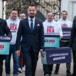 Demokrati odovzdali podpisy potrebné na referendum o predčasných voľbách