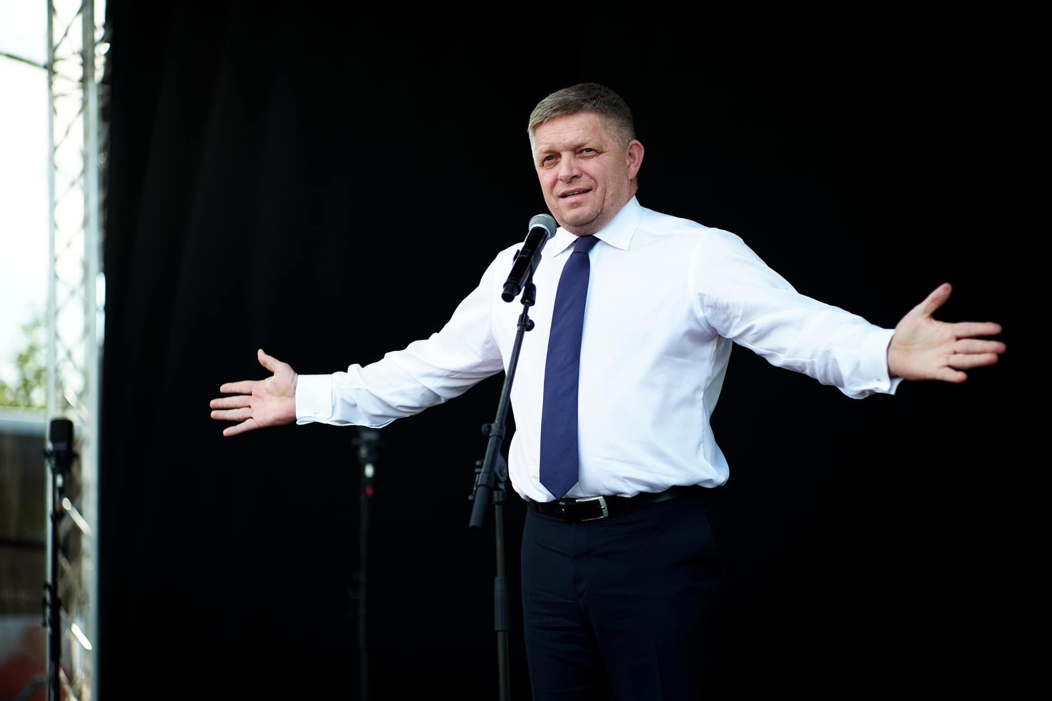 Fico: Slovensko nie je čierna diera a nežije sa tu zle