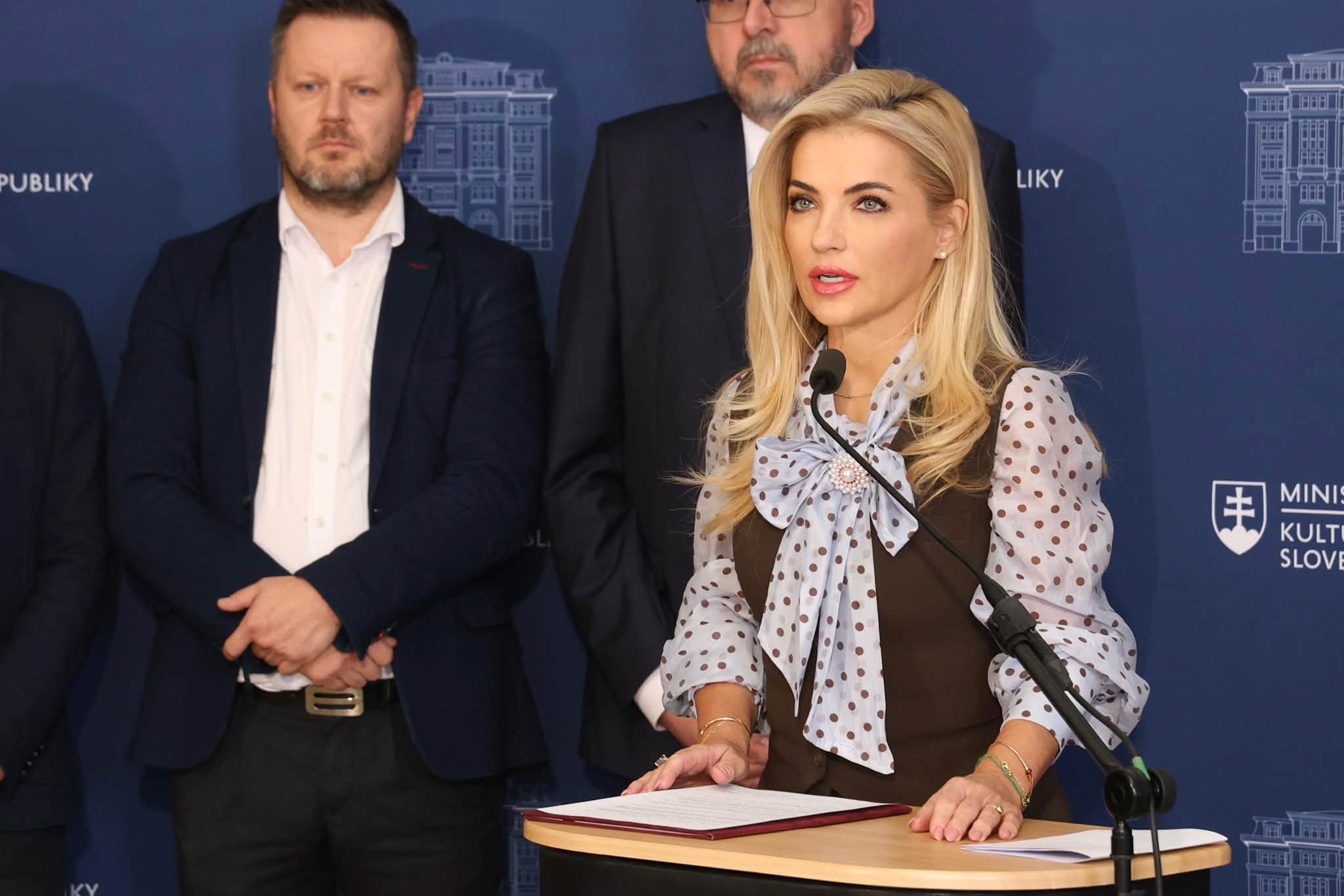 Fotografia k článku Prezident vyhovel premiérovi, Martina Šimkovičová sa oficiálne stala podpredsedníčkou vlády
